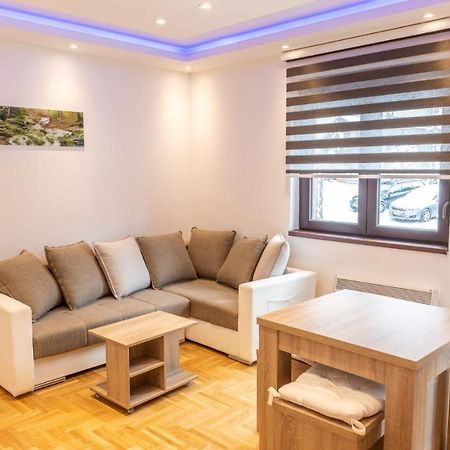 Apartments Mikic ซลาตีบอร์ ภายนอก รูปภาพ
