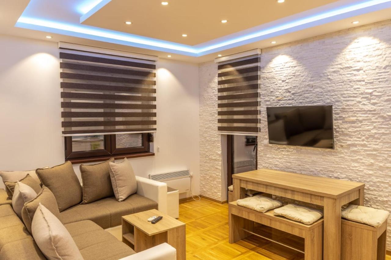Apartments Mikic ซลาตีบอร์ ภายนอก รูปภาพ